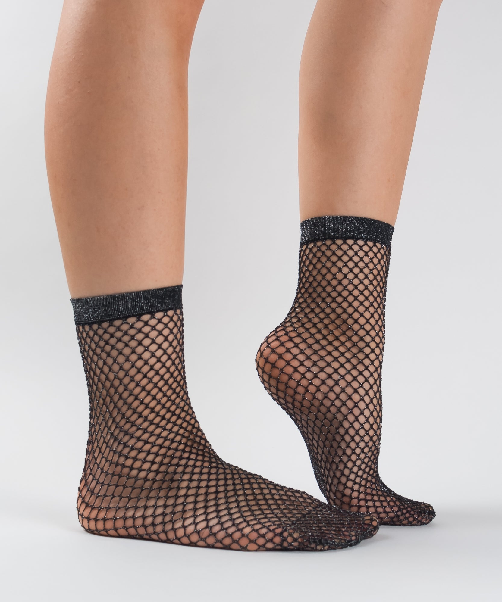 Fili Folli fishnet macrame ankle socks black